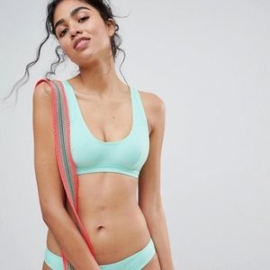 Le Palm Mix & Match Scoop Bikini Top US10